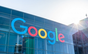 Google: Αντιμέτωπη με πρόστιμο στη Ρωσία γιατί δεν &quot;κατέβασε&quot; απαγορευμένο περιεχόμενο