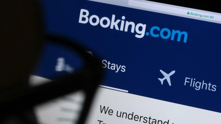 Booking: Ανέστειλε τις δραστηριότητες της σε Ρωσία και Λευκορωσία