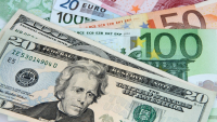 Το ευρώ ενισχύεται οριακά 0,05%, στα 1,1804 δολάρια