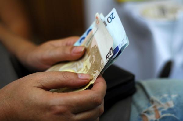 Συντάξεις Μαΐου: Ποια ταμεία πληρώνουν σήμερα