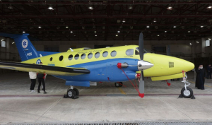 Δωρεά του ΙΣΝ: Παραλαβή νέου αεροσκάφους για την ενίσχυση των αεροδιακομιδών του ΕΚΑΒ