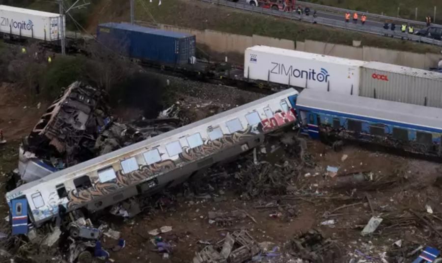 Τα Τέμπη, οι επιχειρήσεις και η ανάγκη να μην χάσουν το τρένο της δημοσιότητας