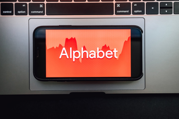 Alphabet: Τα κέρδη και έσοδα ξεπέρασαν τις προσδοκίες των αναλυτών το 4ο τρίμηνο του 2021