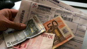 ΣτΕ: Αντισυνταγματική η κατάργηση ειδικού τιμολογίου ηλεκτρικού οικιακής χρήσης στους πολύτεκνους