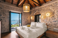 Τα Aria Hotels αποκτούν έναν ακόμα παραδοσιακό πύργο στη Μάνη