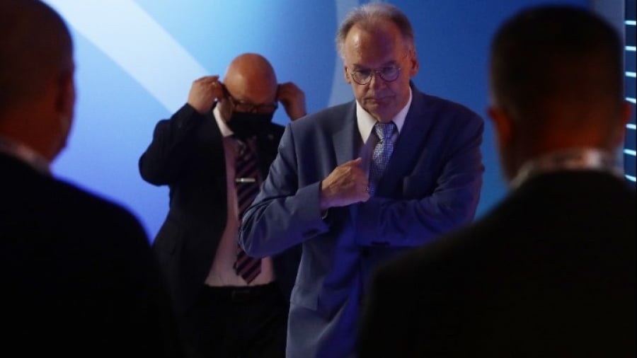 CDU: Παραιτούνται από βουλευτές Αλτμάιερ, Καρενμπάουερ για να στείλουν μήνυμα ανανέωσης