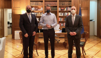 Συνάντηση Μητσοτάκη με προέδρους ΚΕΕΕ και ΕΒΕΑ