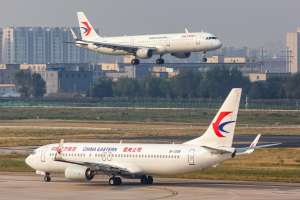 Η China Eastern Airlines «αποτίει φόρο τιμής» στους «νεκρούς» του αεροπορικού δυστυχήματος