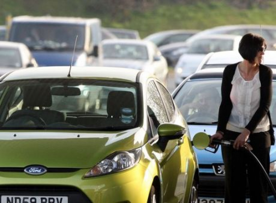 Βρετανία: Αναστολή των νόμων ανταγωνισμού για να αντιμετωπιστούν οι ελλείψεις σε καύσιμα