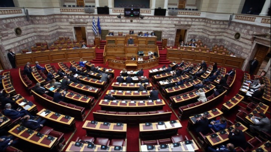 Βουλή: Υπερψηφίστηκε η σύσταση εξεταστικής επιτροπής για τα Τέμπη - "Όχι" από ΠΑΣΟΚ