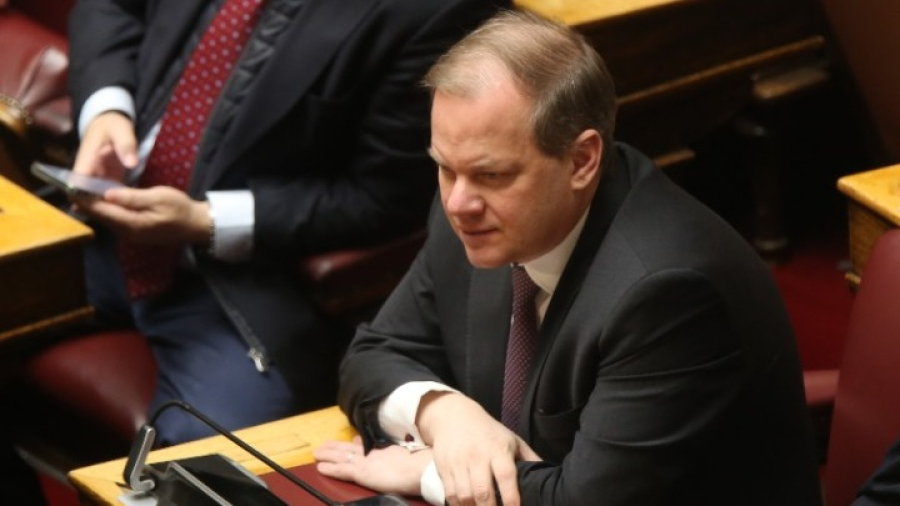 K.Αχ. Καραμανλής: Στηρίζω την πρόταση της ΝΔ - Δεν πρόκειται να κρυφτώ πίσω από καμία κυβερνητική πλειοψηφία