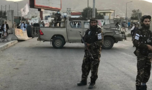 Αφγανιστάν: Πολύνεκρη βομβιστική επίθεση σε τζαμί στην Καμπούλ
