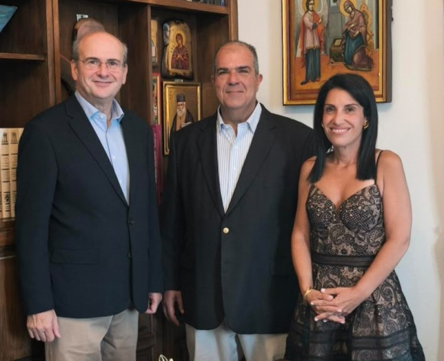 Από αριστερά προς δεξιά_Sir Στέλιος Χατζηιωάννου Ευγενία Φραγγιά