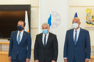 Ολοκληρώθηκε η τριμερής των ΥΠΕΞ Ελλάδας-Κύπρου-Ισραήλ στην Ιερουσαλήμ