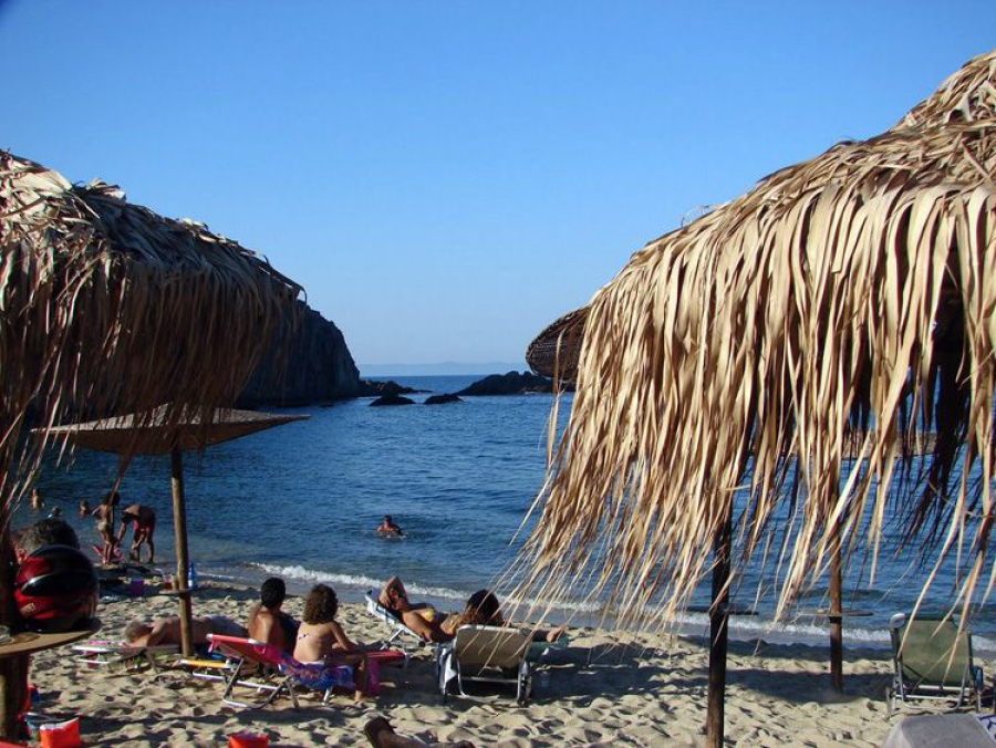 Χαλκιδική: Καταγγελία για ξυλοδαρμό ηλικιωμένου ζεύγους από υπεύθυνο beach bar