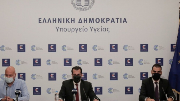 Πλεύρης: Εμβόλια και στις ηλικίες 5-11 ετών - Πιθανόν μετά το τετράμηνο η τρίτη δόση