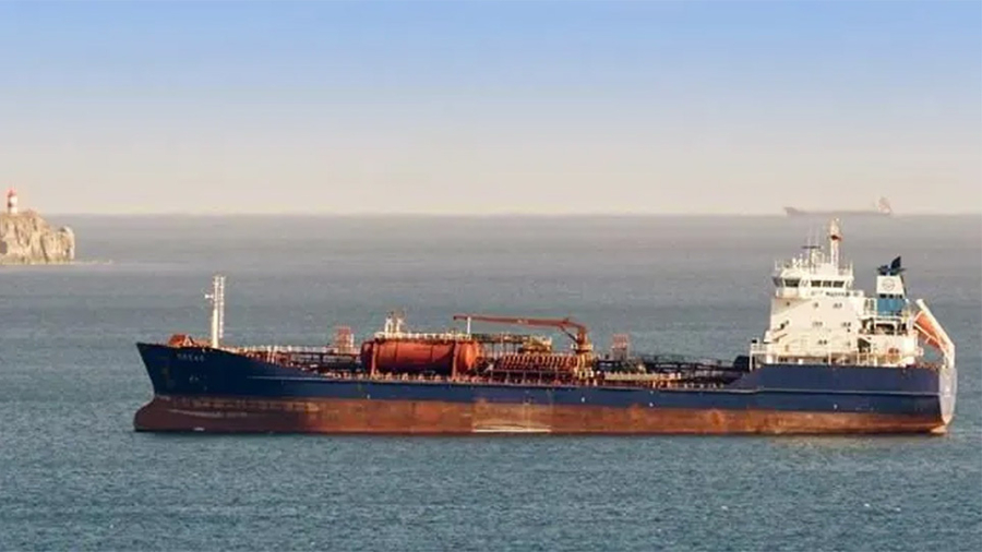 Ξεκινά η μεταφόρτωση του πετρελαίου στο ιρανικό δεξαμενόπλοιο