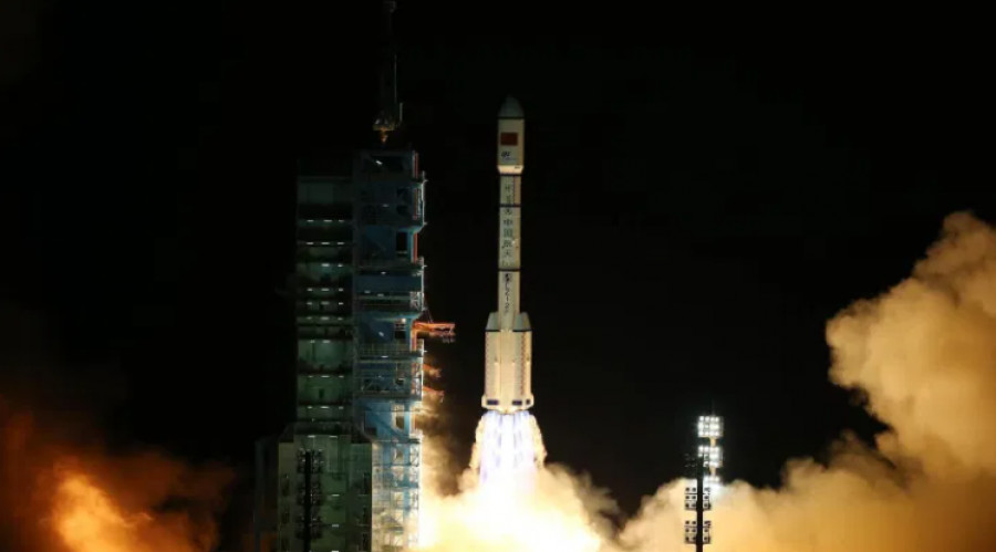 Στο διάστημα το επανδρωμένο κινεζικό διαστημόπλοιο Shenzhou-12