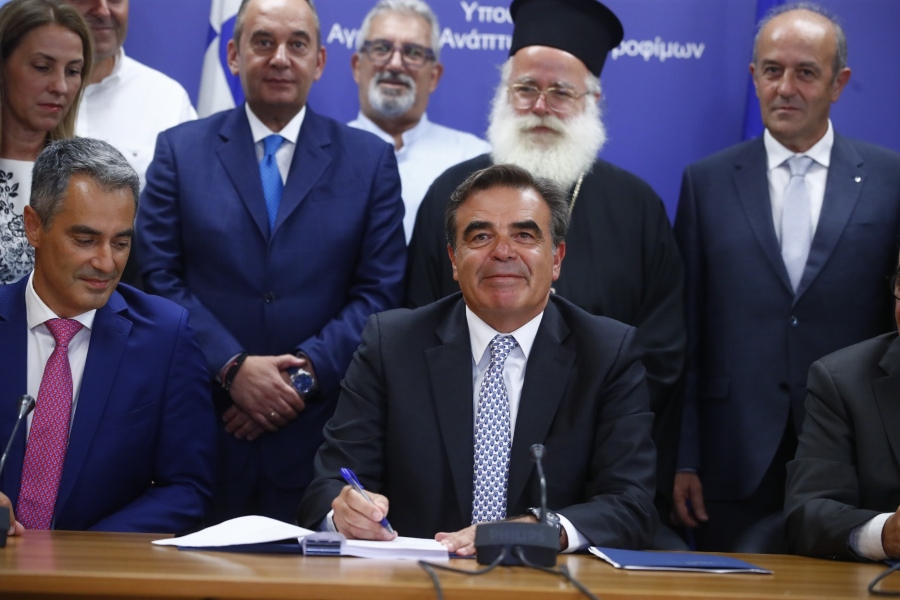 Υπεγράφη η σύμβαση για τα αρδευτικά έργα ΣΔΙΤ σε Ιεράπετρα και Σητεία