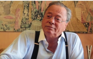 Έφυγε σε ηλικία 85 ετών ο οινοποιός Βασίλης Κουρτάκης