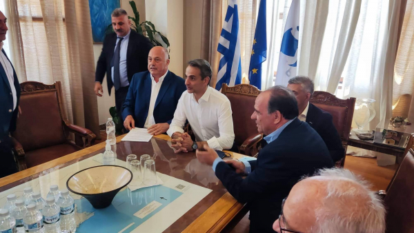 Μητσοτάκης από Βόλο: Δεν βλέπουμε κόμματα στη συνεργασία μας με την Τοπική Αυτοδιοίκηση