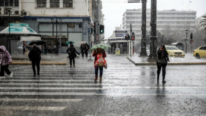 Έκτακτο Δελτίο Επιδείνωσης Καιρού: Ισχυρές βροχές, καταιγίδες και άνεμοι έως 8 μποφόρ