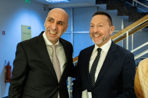 Στουρνάρας στο ΔΣ ΕΒΕΑ: Η ελληνική οικονομία εξακολουθεί να διατηρεί την αναπτυξιακή δυναμική της