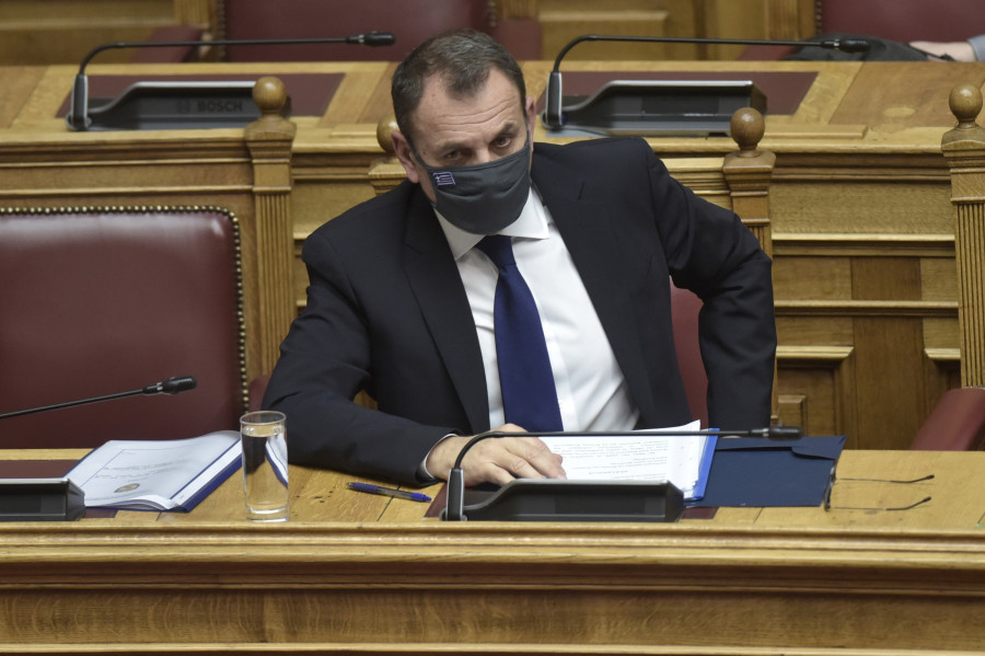 Προς παύση οι μειώσεις στα μερίσματα που καταβάλλουν τα Ταμεία των στρατιωτικών