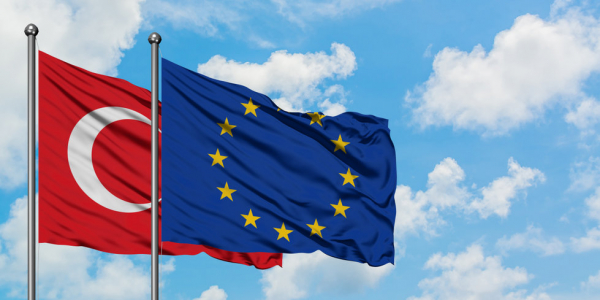ΕΕ: Η διαδικασία ένταξης της Τουρκίας παραμένει σε απόλυτο αδιέξοδο