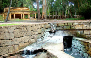 Σε πλήρη απαξίωση το Υδροθεραπευτήριο Λουτρών Κυλλήνης