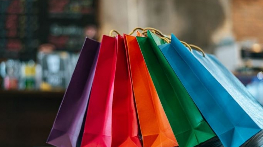 ΣΕΛΠΕ: Παγιώνεται χαμηλά το καταναλωτικό κλίμα