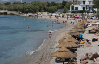 Έλεγχοι με drones και MyCoast σε πάνω από 300 παραλίες - Πρόστιμα έως 73.000 ευρώ και σφραγίσεις επιχειρήσεων