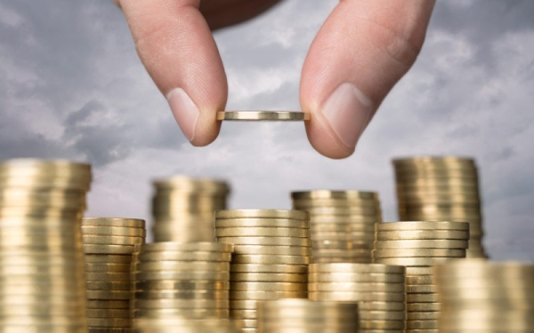 Στα 348 τρισ. δολάρια το παγκόσμιο χρέος το 2025 – Νέο ιστορικό υψηλό