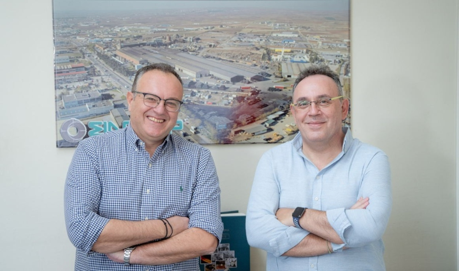 Ηλίας Παπανάγνου, Plant Director, Σιδενόρ, Γιώργος Δημητριάδης, Head of Customer Services, Siemens A.E.