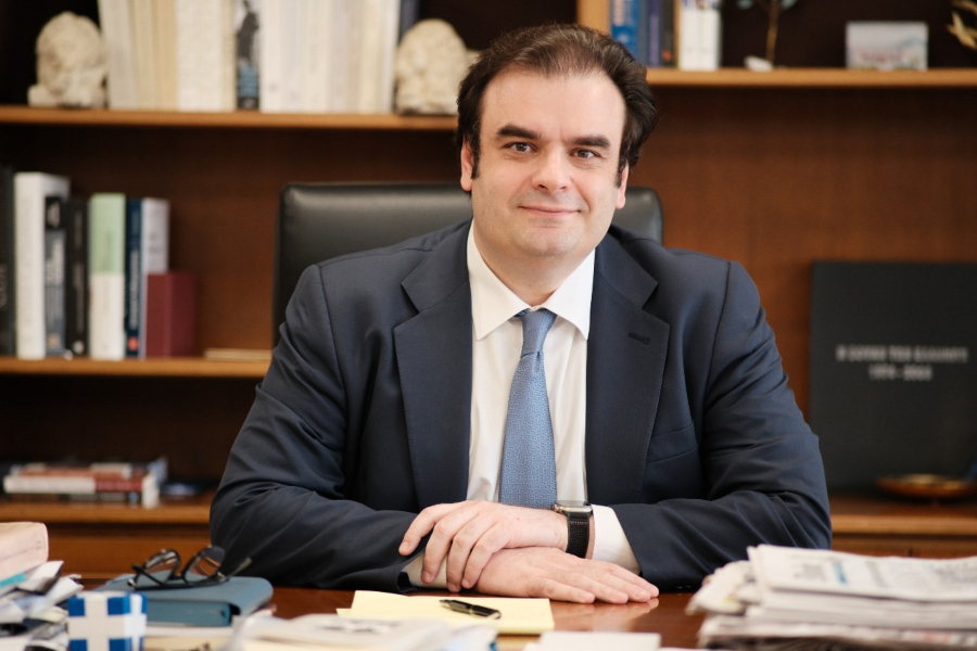 Πιερρακάκης: Με τις πρόωρες αποπληρωμές εξουδετερώνουμε τη δημοσιονομική νάρκη του 2032
