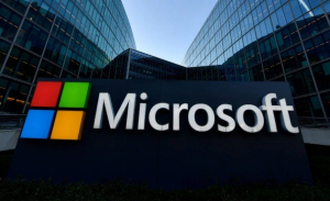 Microsoft: Αύξηση κερδών και εσόδων στο τρίμηνο, καλύτερα των εκτιμήσεων
