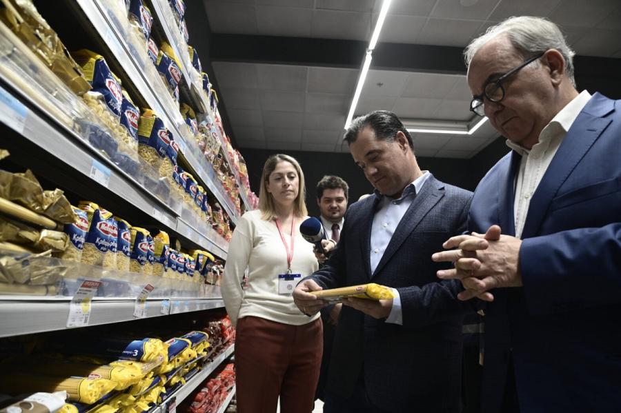 Σε τέσσερα καταστήματα την Πέμπτη (15/12) ο Άδωνις Γεωργιάδης