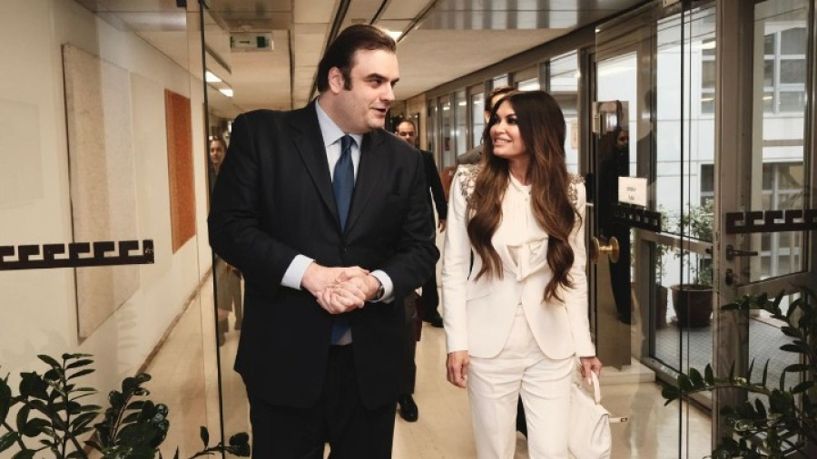 Συνάντηση Πιερρακάκη-Γκιλφόιλ: Επενδύσεις και οικονομική συνεργασία στο επίκεντρο