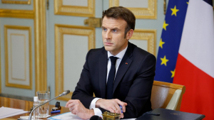 Γαλλία: Προβάδισμα Μακρόν με 55% δείχνει δημοσκόπηση