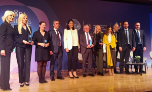Ο Όμιλος ONEX διακρίθηκε ως "Upskilling Champion" στα DYPA Business Partners Awards 2025