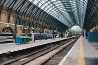 Βρετανία: Απεργία ξεκινούν οι σιδηροδρομικοί την παραμονή των Χριστουγέννων