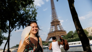 Γαλλία-καύσωνας: "Εξαιρετικά επίπεδα" ζέστης αναμένονται στη χώρα