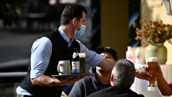 Γερμανία: Σχέδιο για πρόσβαση μόνο εμβολιασμένων σε κλειστούς χώρους