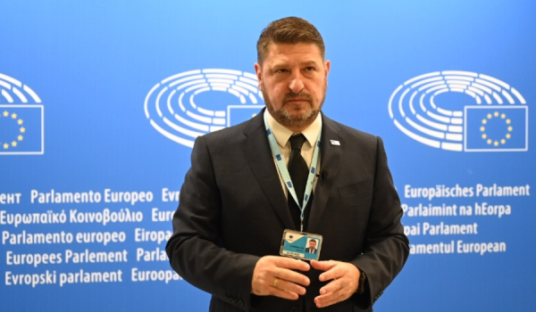 Ν. Χαρδαλιάς από Βρυξέλλες: «Διεκδικούμε αδιαπραγμάτευτα περισσότερους πόρους για τις Περιφέρειες»