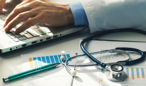 Γιατροί της Αθήνας: Αίτημα άμεσης ανάκλησης της ΚΥΑ για τους προσωπικούς ιατρούς