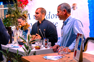 Ούζο Πλωμαρίου: Συμμετοχή στη διεθνή έκθεση The Art of Drinks 2025 στο Άμστερνταμ