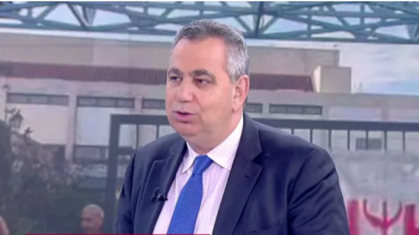 Αποχωρεί για προσωπικούς λόγους ο Βασίλης Χιώτης από τη διεύθυνση του ΣΚΑΪ 100,3