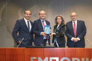 ΕΒΕΑ - Χατζηδάκης: Συζήτηση για τις ενισχύσεις