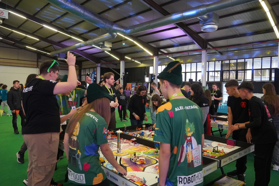 Σε παγκόσμιες διοργανώσεις θα εκπροσωπήσουν την Ελλάδα οι έξι ομάδες που διακρίθηκαν στο FIRST LEGO League