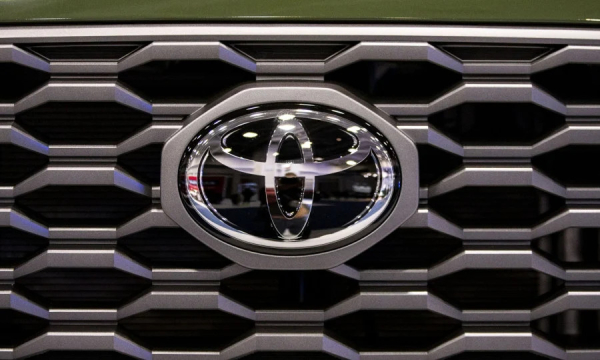 Toyota: Ξεπέρασε τις εκτιμήσεις η πτώση στα κέρδη του τριμήνου